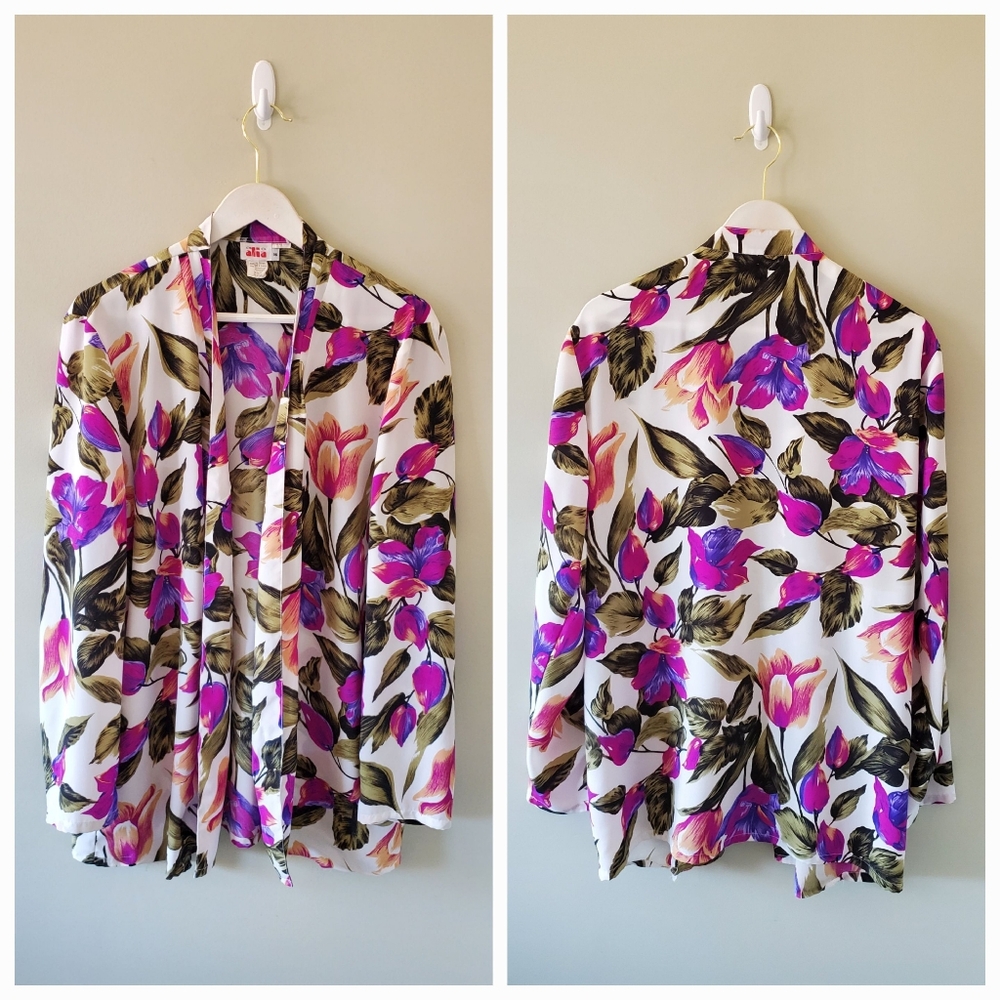 Alia 16 Vintage 90s Romantic Feminine Bold Floral Resortwear Satin Kimono - Picture 3 of 16